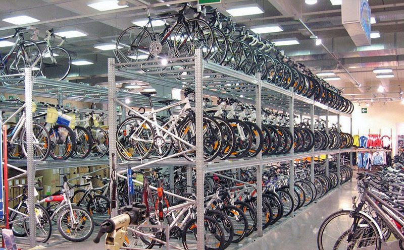 Rayonnage magasin vélo