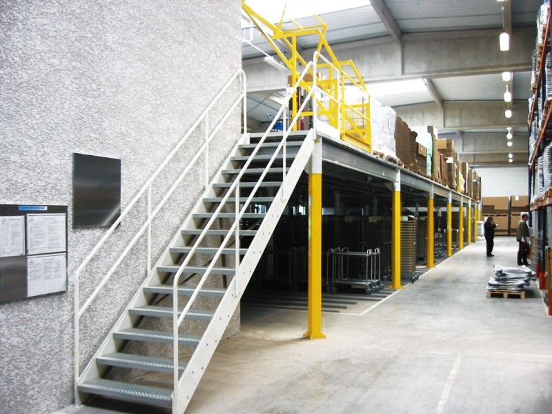 escalier industriel galvanisé