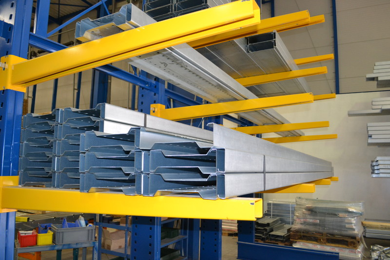Bras rayonnage cantilever